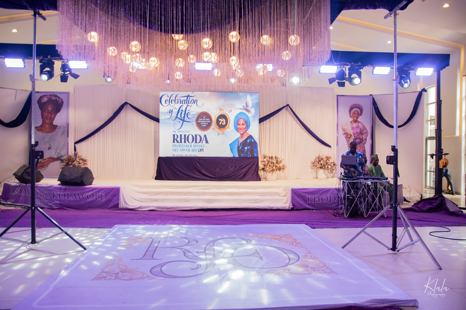Birthday table decor from the upper floor