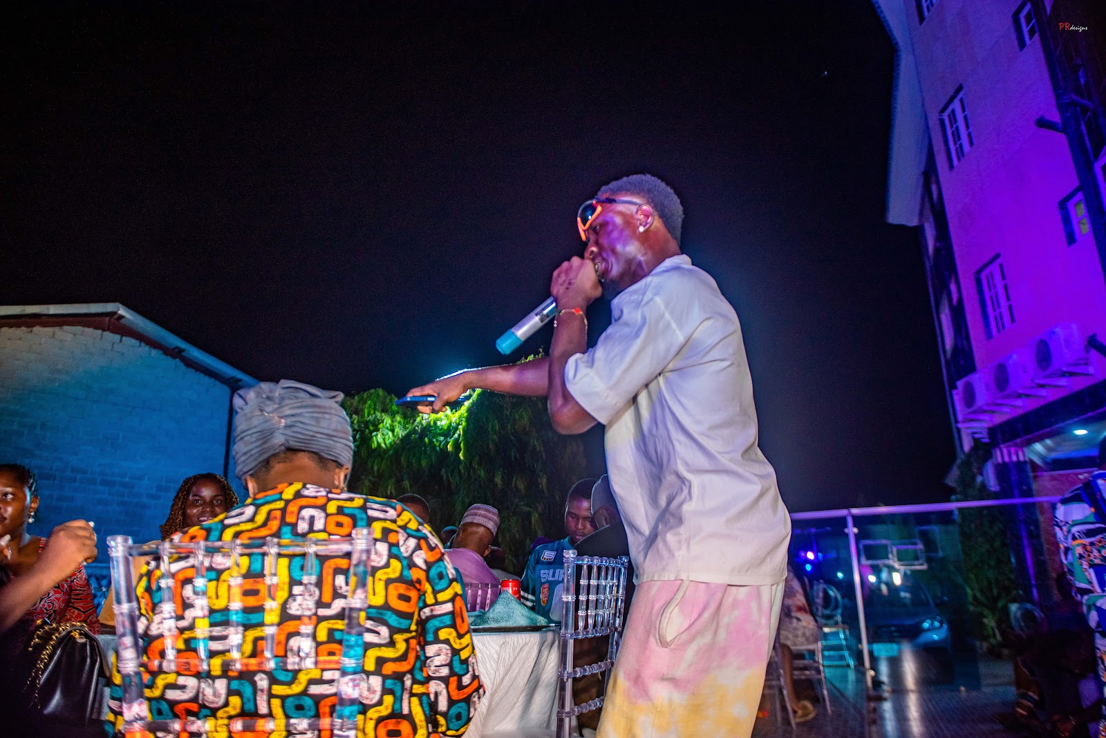 Live entertainment at event